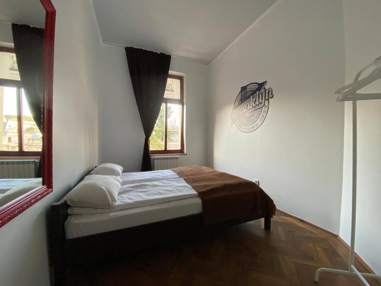 New York Hostel Lviv Dış mekan fotoğraf